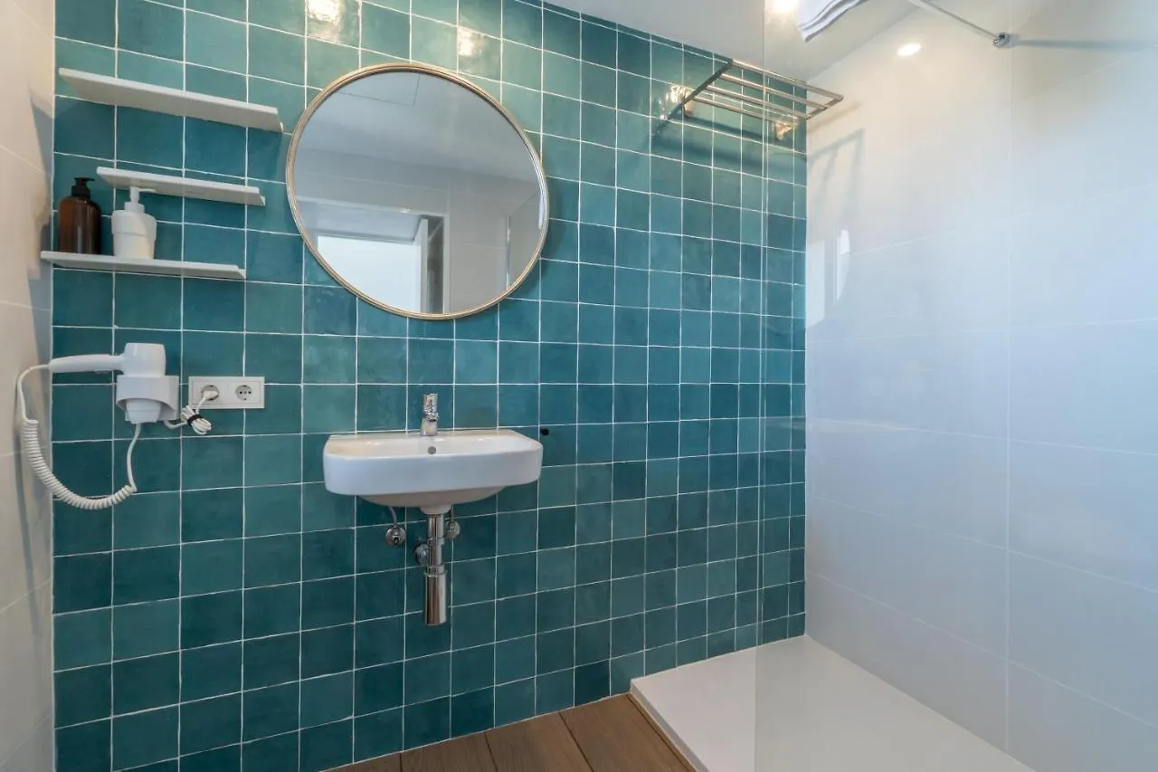Apartaments La Perla Negra Cala Ratjada  İspanya