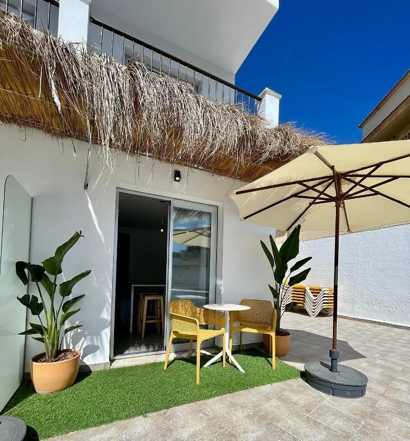 Apartaments La Perla Negra Cala Ratjada  Apartman