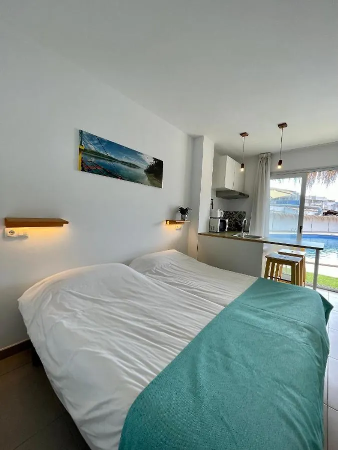 Apartaments La Perla Negra Cala Ratjada  0*, Cala Ratjada (Mallorca) Spanyolország