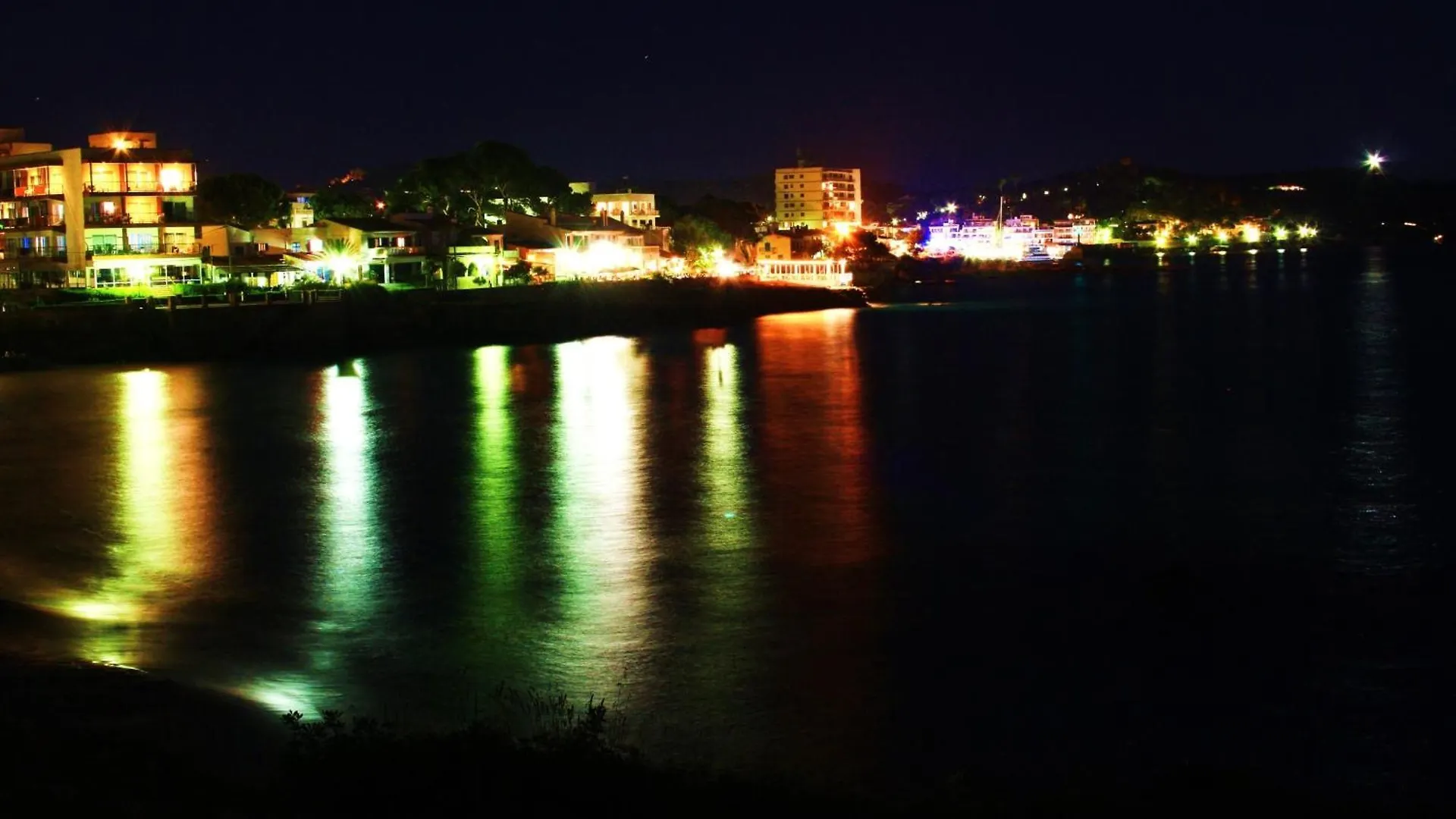 Apartaments La Perla Negra Cala Ratjada  Spanyolország
