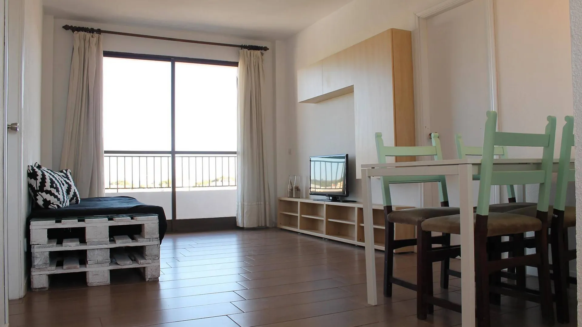 Apartman Apartaments La Perla Negra Cala Ratjada